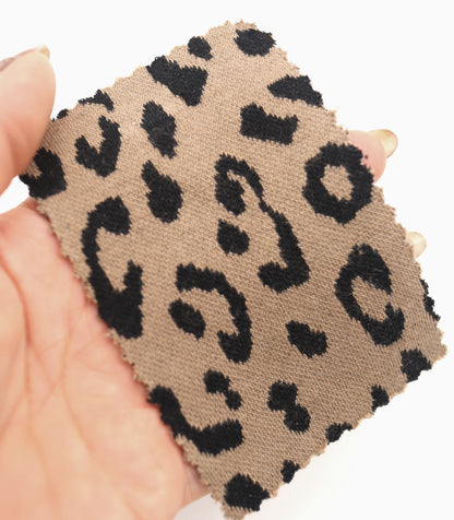 【25SS-359】ヒョウ柄ジャガード二重織りニット　/0.5ｙあたり = ～ 880円