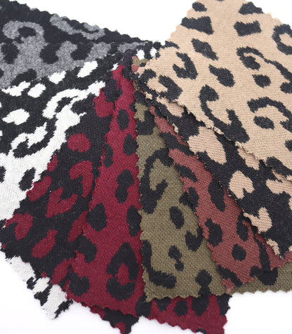 【25SS-359】ヒョウ柄ジャガード二重織りニット　/0.5ｙあたり = ～ 880円