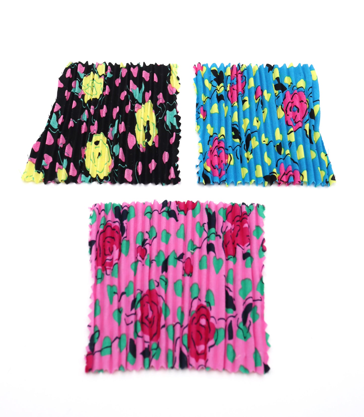 【25SS-309】ローズプリントプリーツ加工デシン　/0.5ｙあたり = ～820円