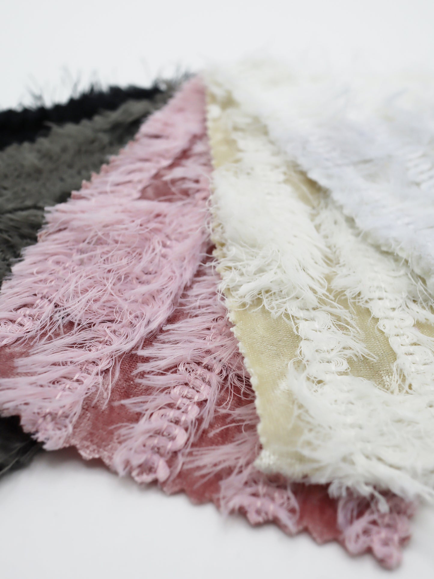 【25SS-168】ふわふわシャギーストライプベロアニット　/0.5ｙあたり = ～1315円