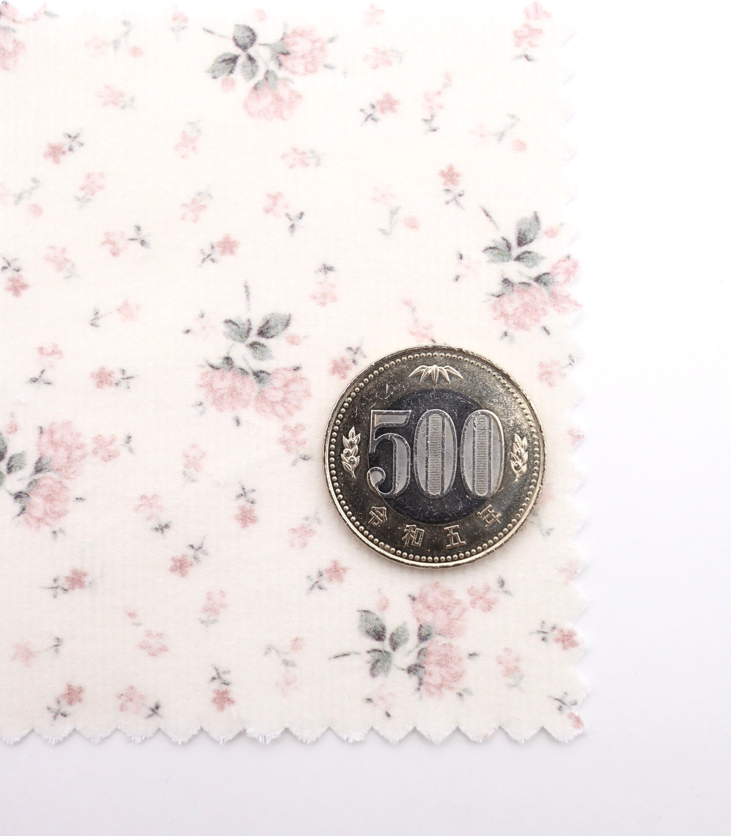 【25SS-117】小花柄プリントコーデュロイ　/0.5ｙあたり=～835円
