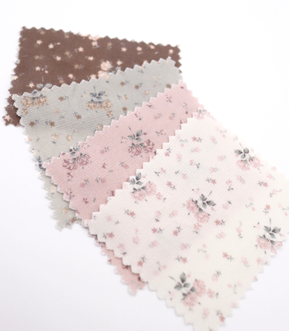 【25SS-117】小花柄プリントコーデュロイ　/0.5ｙあたり=～835円