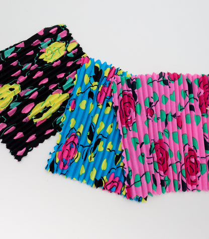 【25SS-309】ローズプリントプリーツ加工デシン　/0.5ｙあたり = ～820円