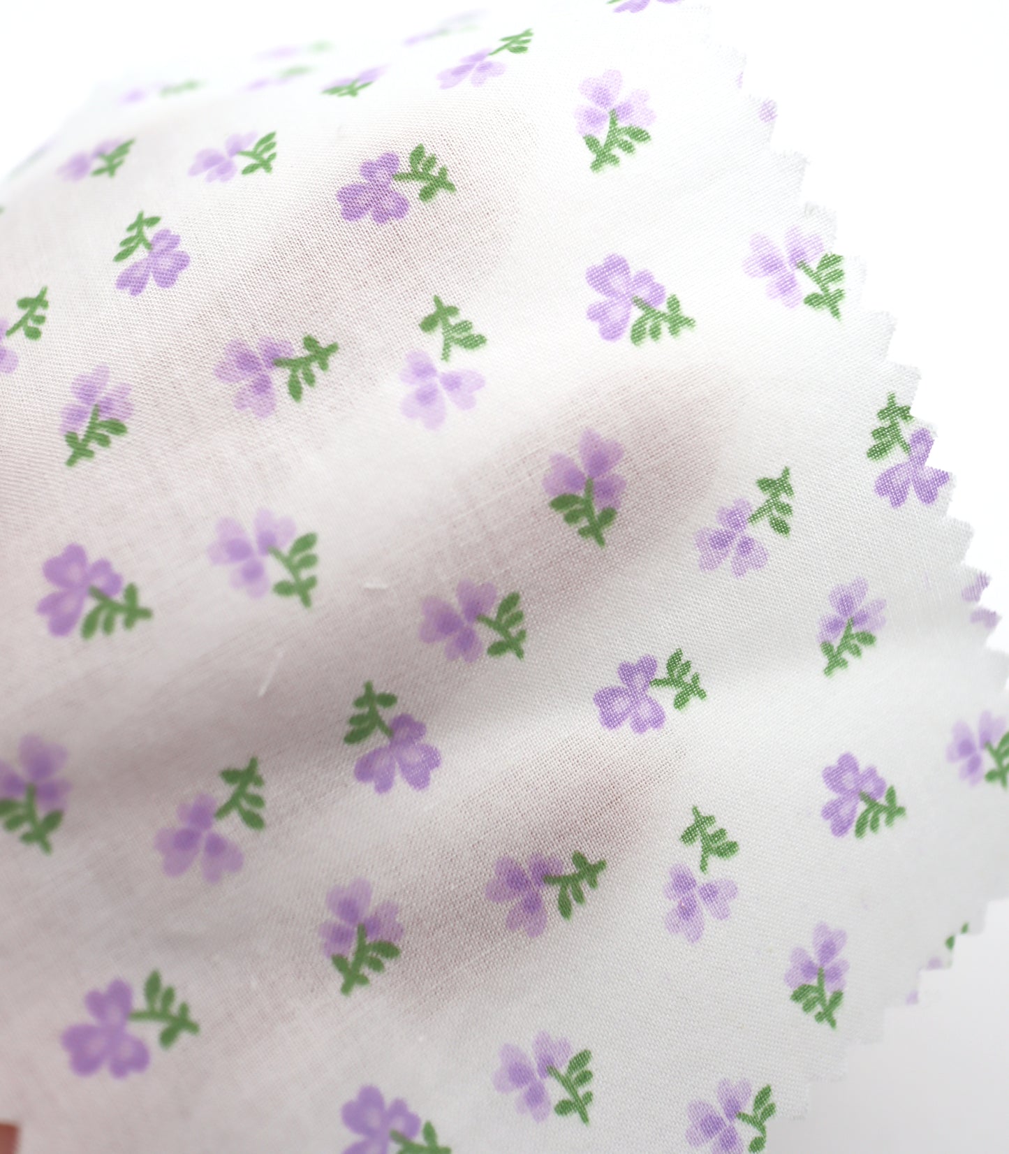 【25SS-259】小花柄プリント綿ローン　/0.5ｙあたり = ～625円