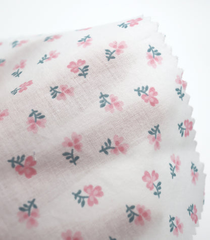 【25SS-259】小花柄プリント綿ローン　/0.5ｙあたり = ～625円