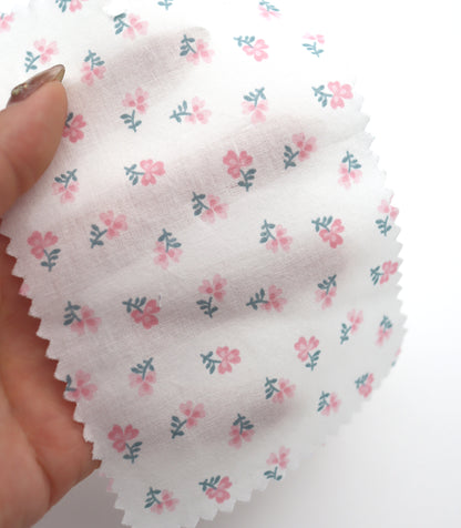 【25SS-259】小花柄プリント綿ローン　/0.5ｙあたり = ～625円