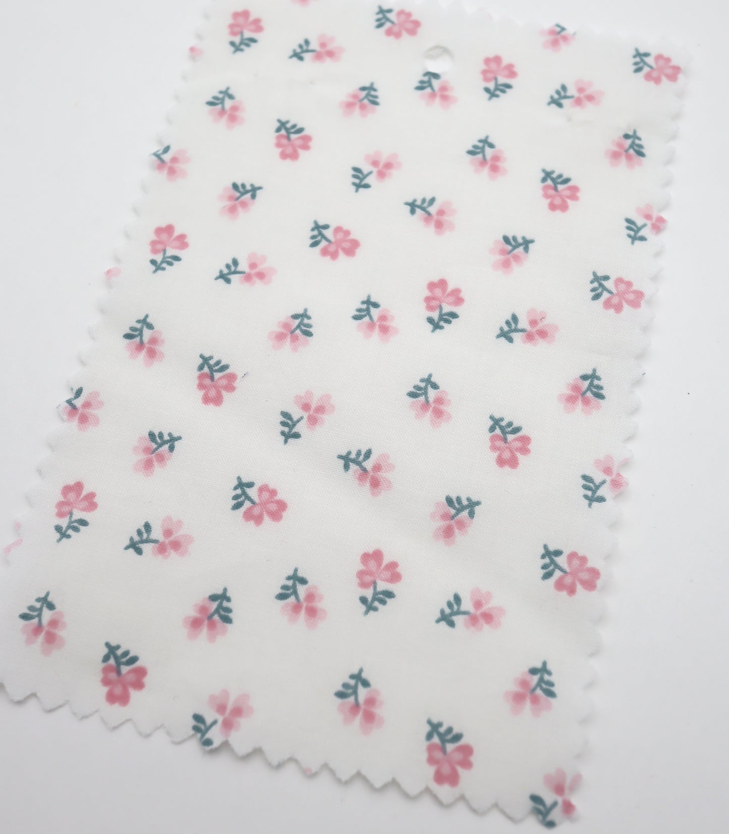 【25SS-259】小花柄プリント綿ローン　/0.5ｙあたり = ～625円