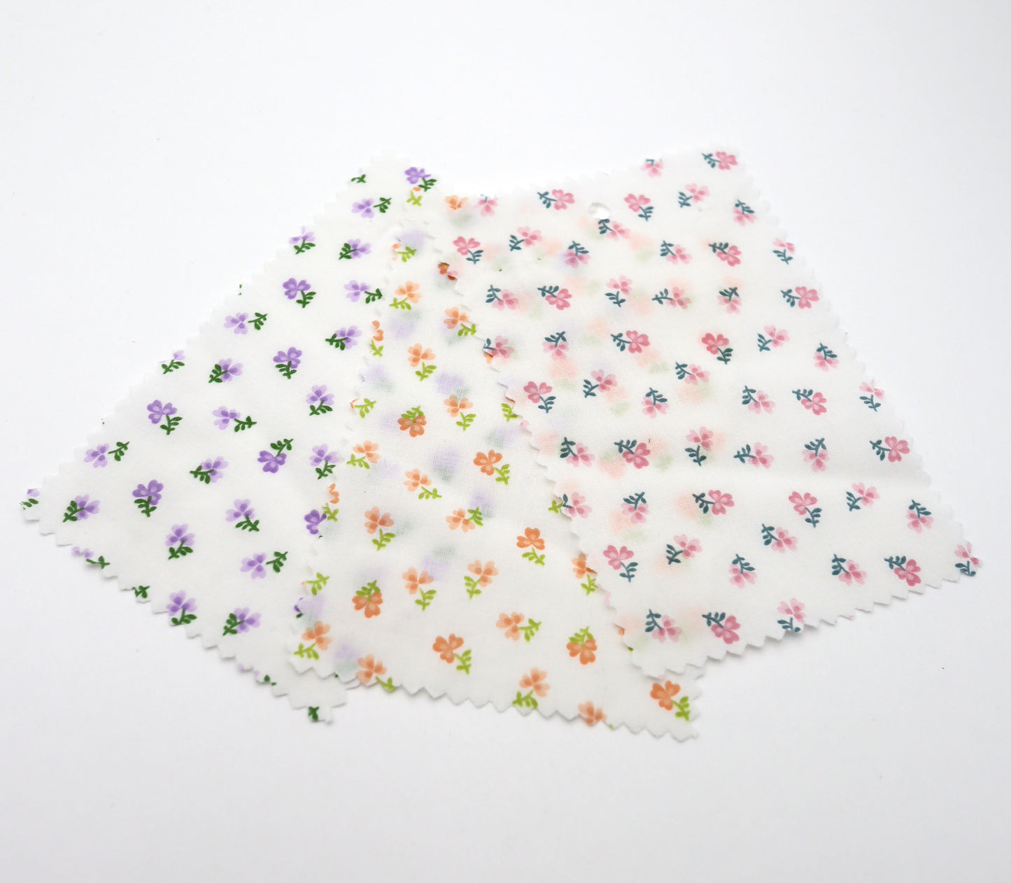 【25SS-259】小花柄プリント綿ローン　/0.5ｙあたり = ～625円