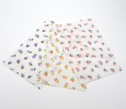 【25SS-259】小花柄プリント綿ローン　/0.5ｙあたり = ～625円