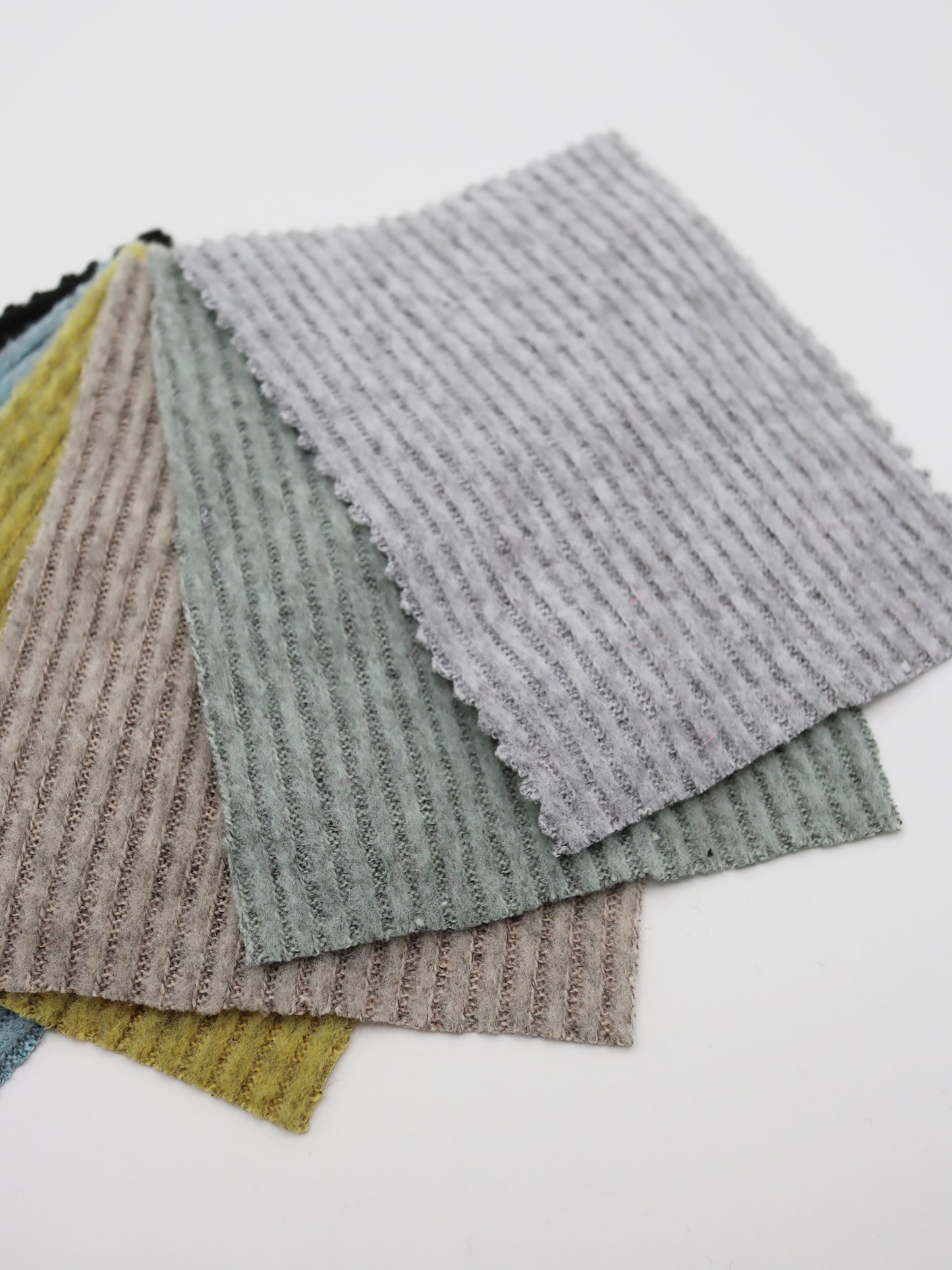 【25SS-179】起毛杢リブニット　/0.5ｙあたり = ～ 705円