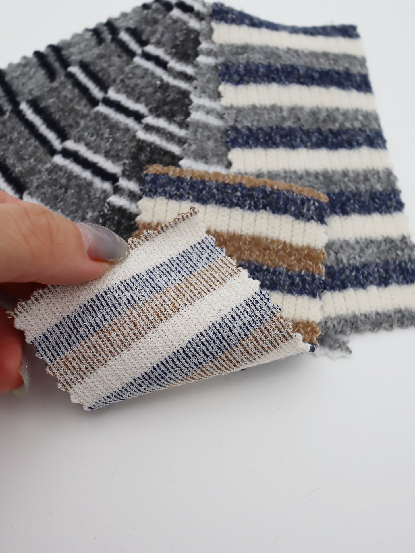 【25SS-180】起毛ボーダーリブ風二重織ニット　/0.5ｙあたり = ～1015円