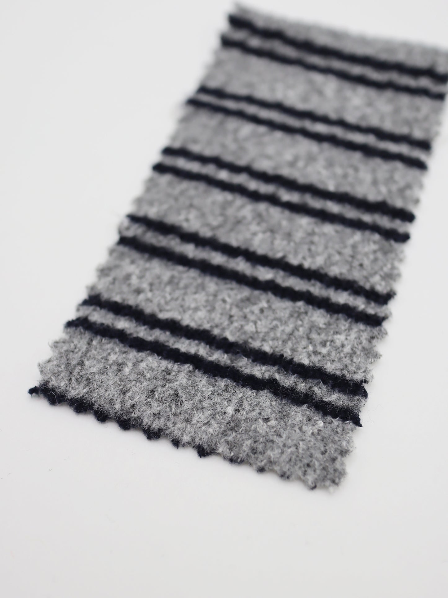 【25SS-180】起毛ボーダーリブ風二重織ニット　/0.5ｙあたり = ～1015円