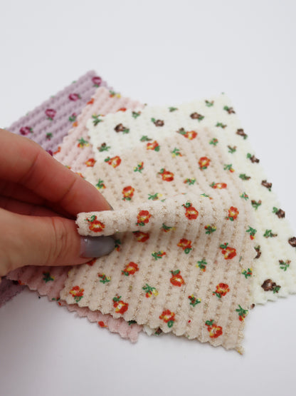 【25SS-135】起毛小花柄プリントワッフルニット　/0.5ｙあたり = ～1240円