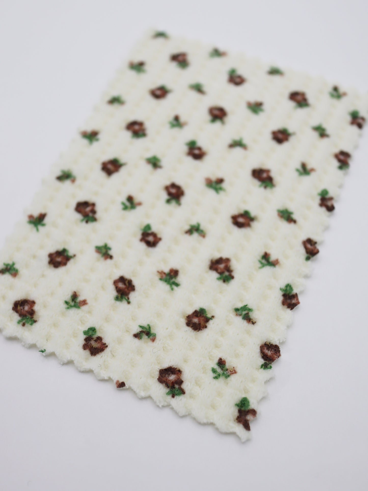 【25SS-135】起毛小花柄プリントワッフルニット　/0.5ｙあたり = ～1240円