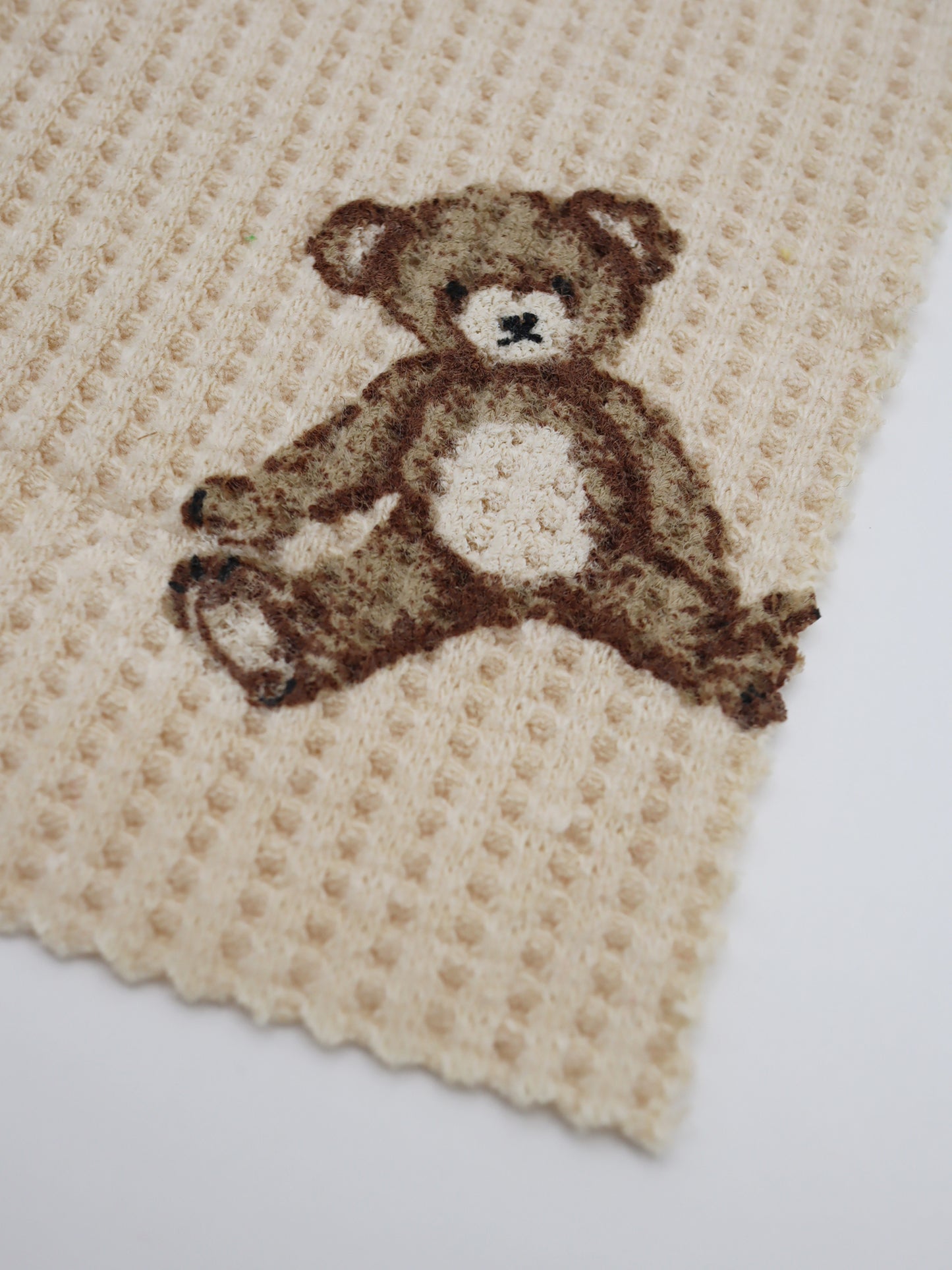 【25SS-136】くまさんプリントワッフルニット　/0.5ｙあたり = ～1200円