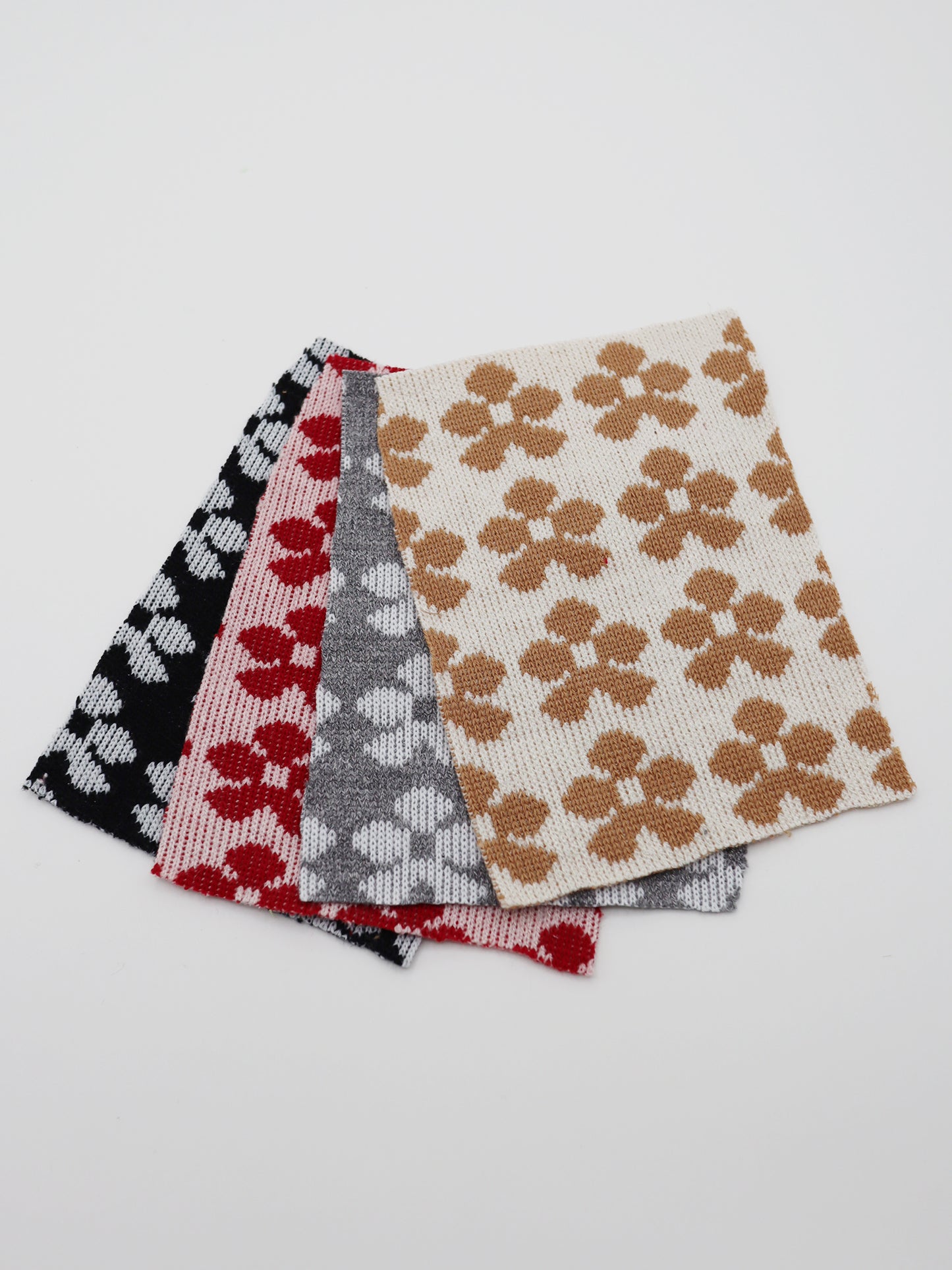 【25SS-133】レトロフラワージャガードダブルフェイスニット　/0.5ｙあたり = ～ 1035円