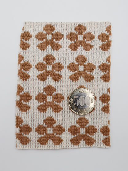 【25SS-133】レトロフラワージャガードダブルフェイスニット　/0.5ｙあたり = ～ 1035円