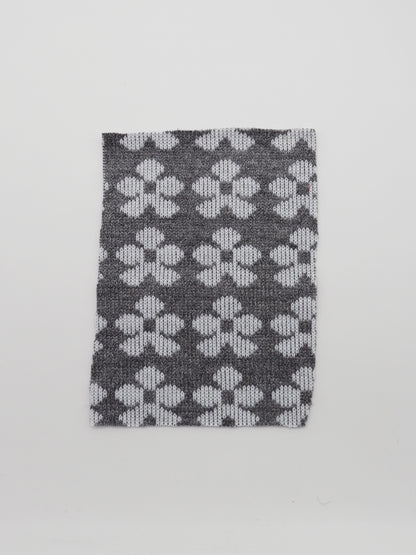 【25SS-133】レトロフラワージャガードダブルフェイスニット　/0.5ｙあたり = ～ 1035円