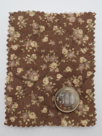 【25SS-098】小花柄プリントキルティングコーデュロイ　/0.5ｙあたり = ～1320円