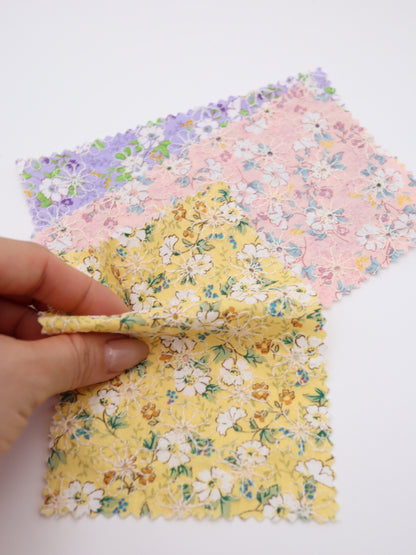 綿100%・フラワープリント×フラワー刺繍ローン生地｜【生地幅】約132センチ 【混率】綿100％｜春夏ブラウス・ワンピース・子供服向け