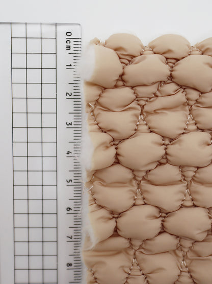 【25SS-081】ぽこぽこ格子ギャザーステッチキルティングパウダータッチタフタ　/0.5ｙあたり = ～1290円