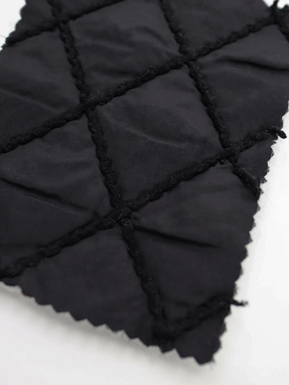 【25SS-092】ダイヤ柄コード刺繍キルティングマットタフタ　/0.5ｙあたり = ～ 955円