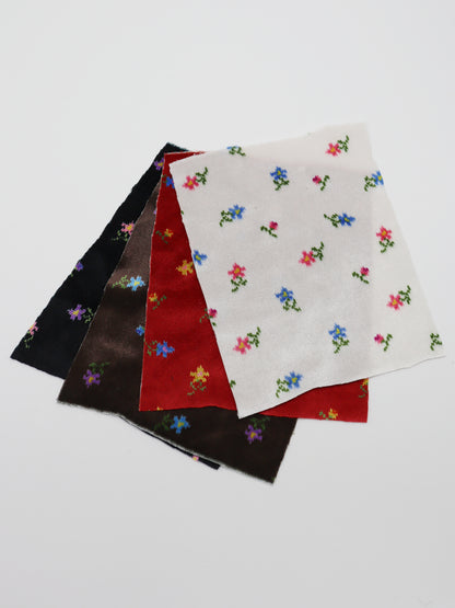 【25SS-132】小花柄プリントストレッチベロア　/0.5ｙあたり = ～1040円