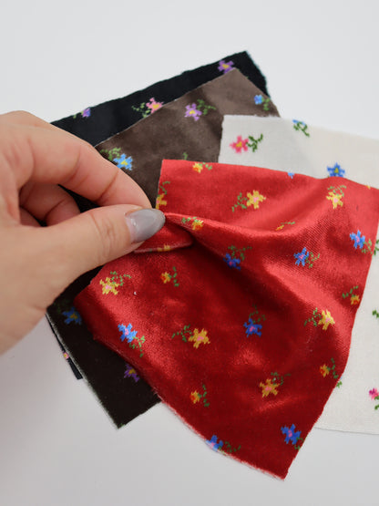 【25SS-132】小花柄プリントストレッチベロア　/0.5ｙあたり = ～1040円