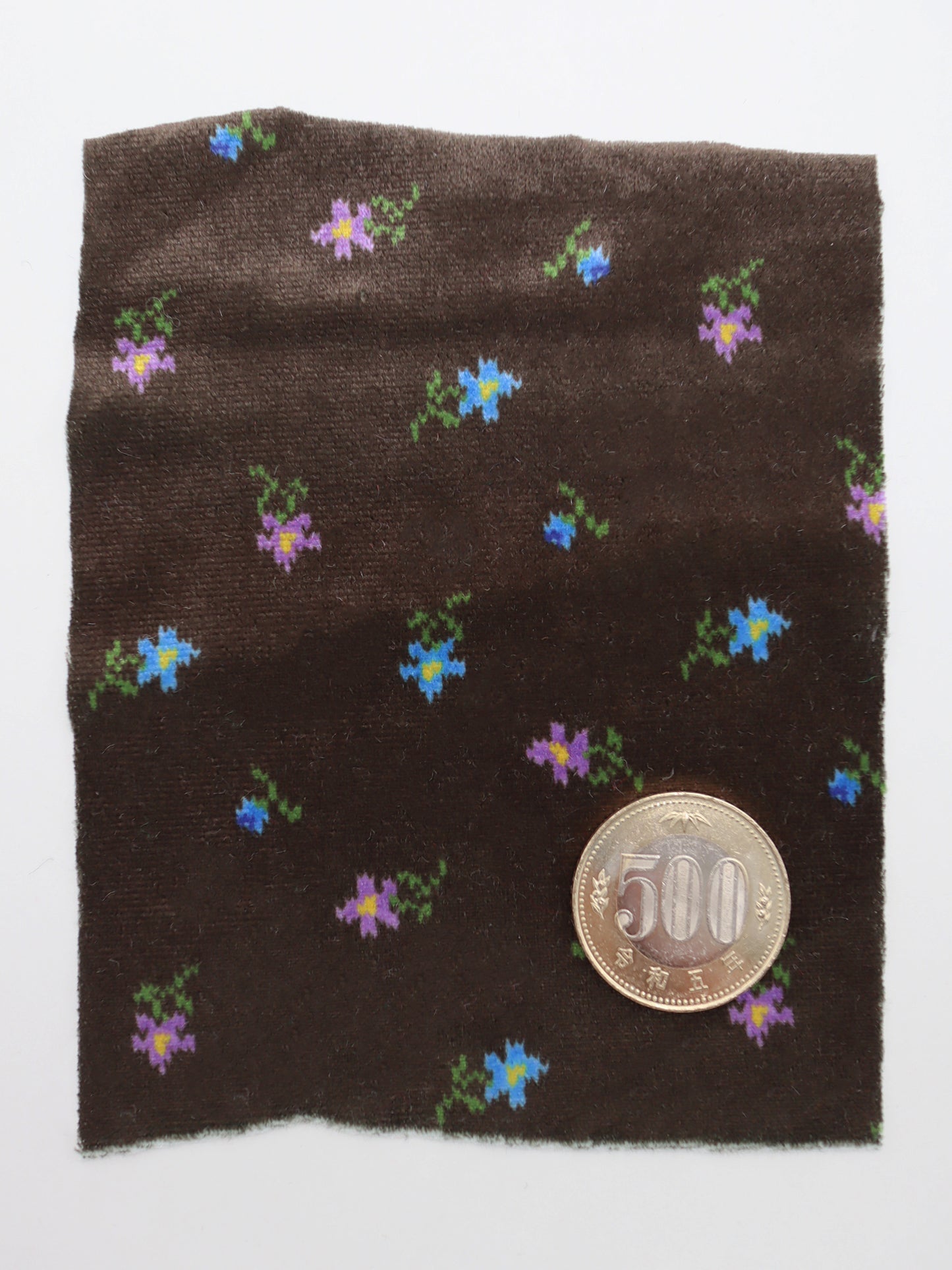 【25SS-132】小花柄プリントストレッチベロア　/0.5ｙあたり = ～1040円