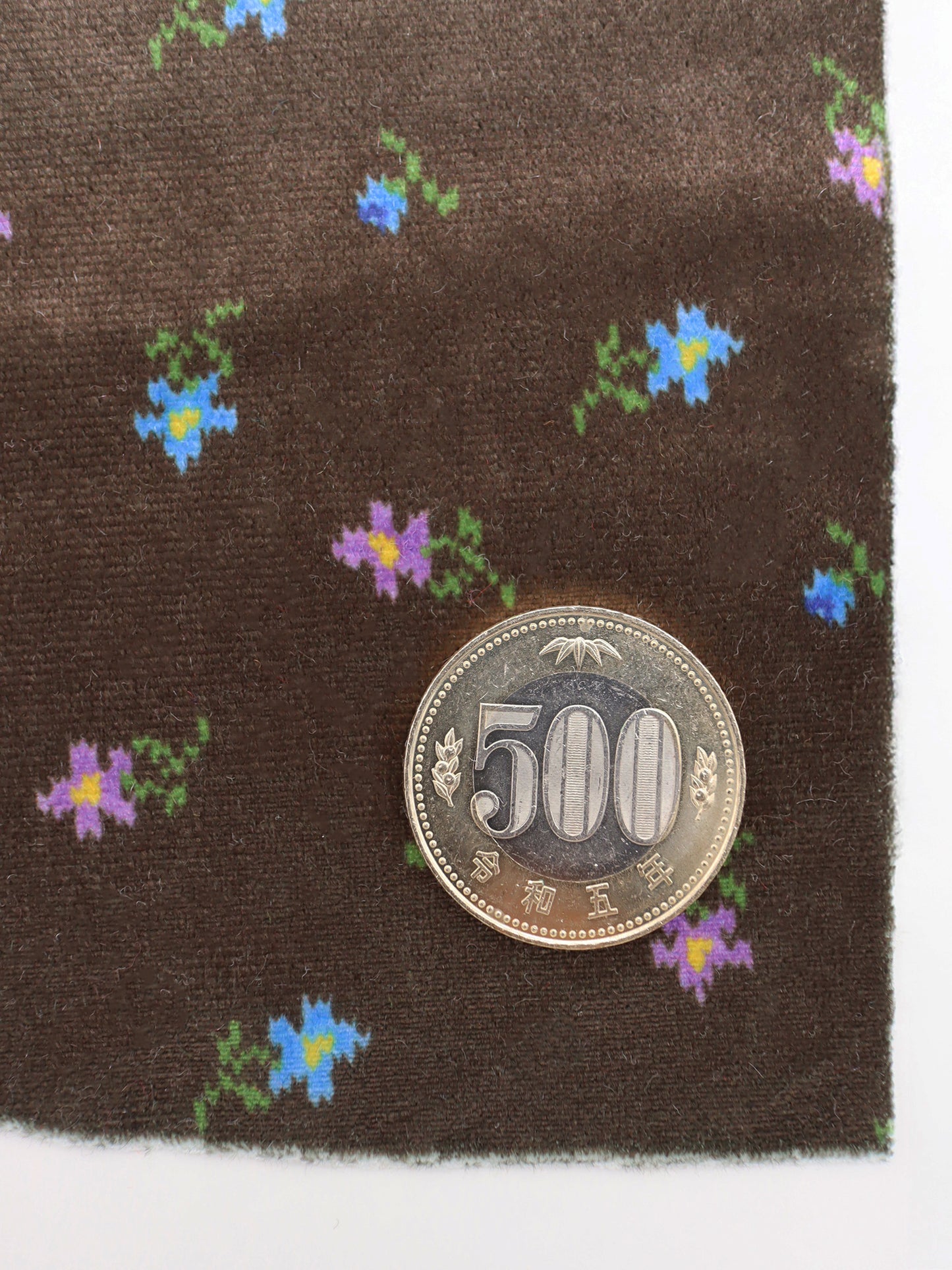 【25SS-132】小花柄プリントストレッチベロア　/0.5ｙあたり = ～1040円