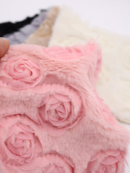 ローズモチーフテープ刺繍ショートファー生地｜【生地幅】約137センチ 【混率】ポリエステル100%｜ドッグウェア・KIDSウエア・部分づかい・冬雑貨向け｜26AW-404