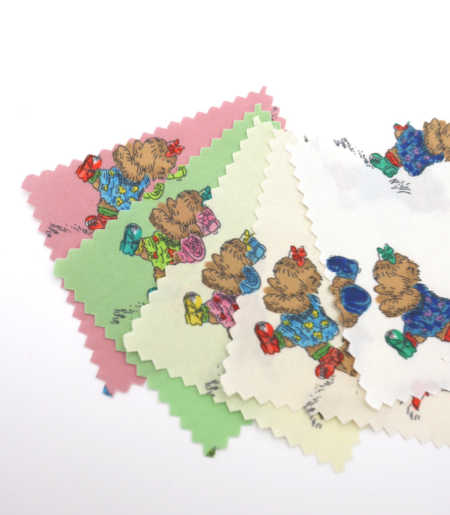 【25SS-246】追いかけっこクマちゃんプリント綿ローン　/0.5ｙあたり = ～850円