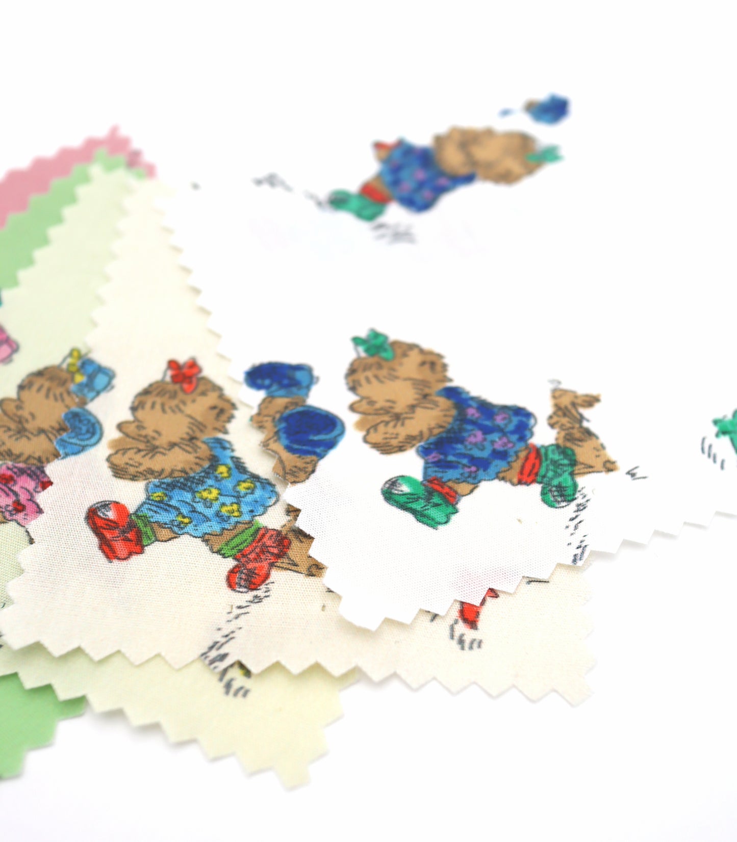 【25SS-246】追いかけっこクマちゃんプリント綿ローン　/0.5ｙあたり = ～850円