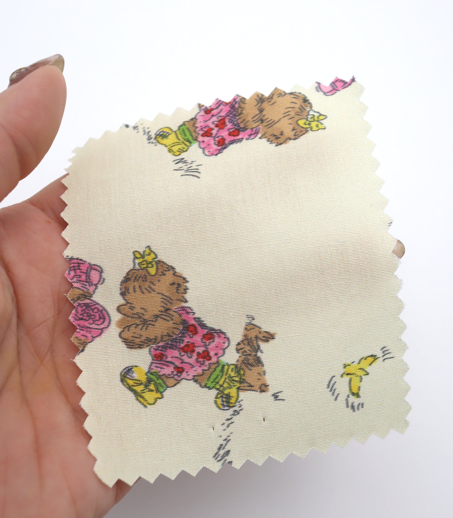 【25SS-246】追いかけっこクマちゃんプリント綿ローン　/0.5ｙあたり = ～850円