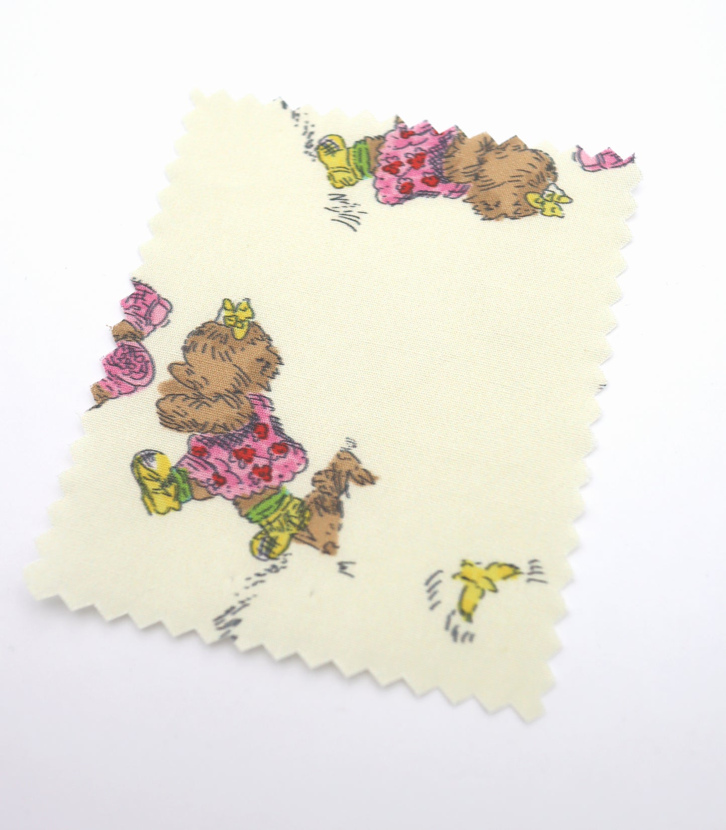 【25SS-246】追いかけっこクマちゃんプリント綿ローン　/0.5ｙあたり = ～850円