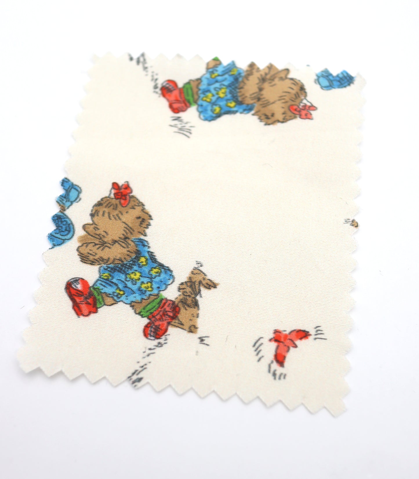 【25SS-246】追いかけっこクマちゃんプリント綿ローン　/0.5ｙあたり = ～850円