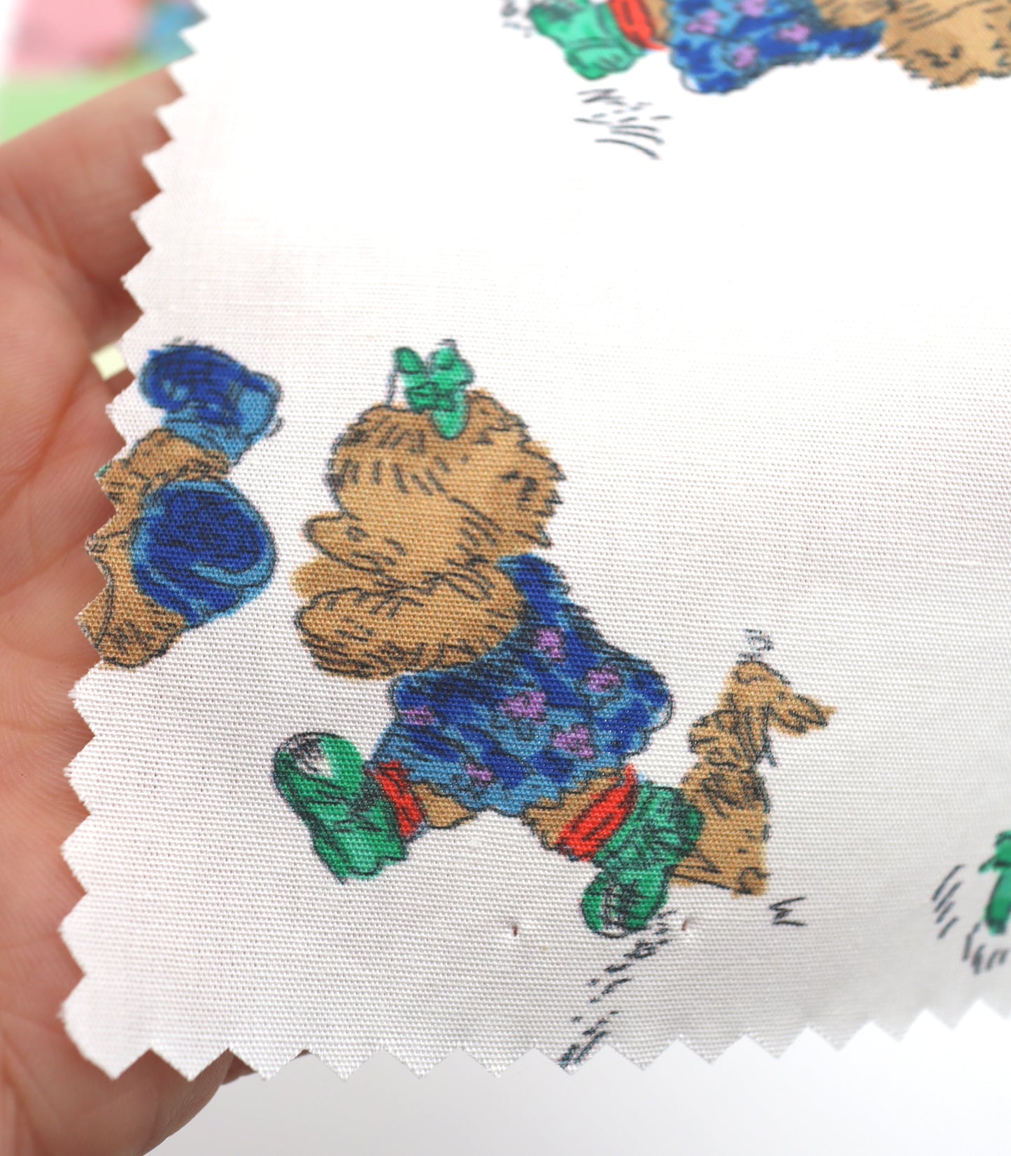 【25SS-246】追いかけっこクマちゃんプリント綿ローン　/0.5ｙあたり = ～850円