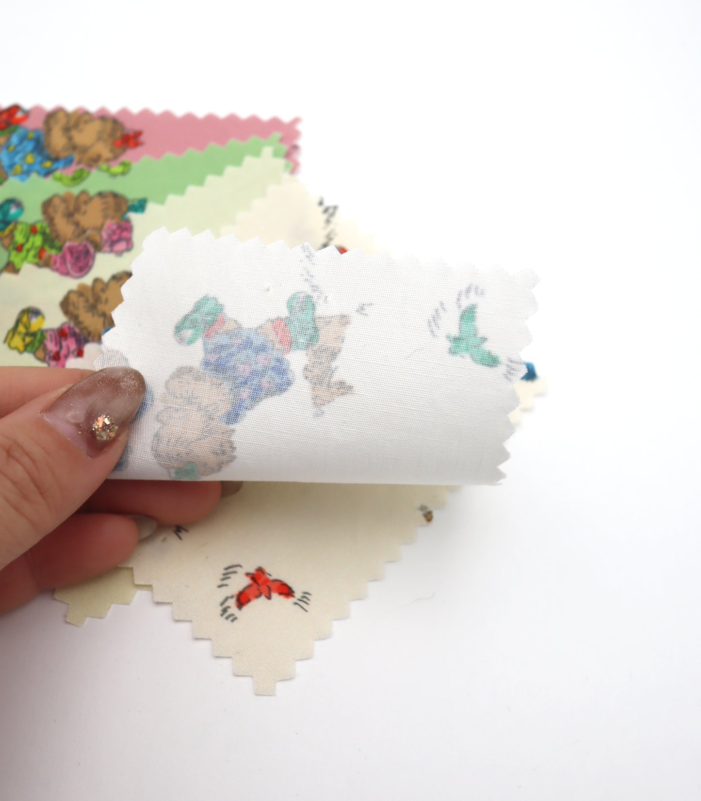 【25SS-246】追いかけっこクマちゃんプリント綿ローン　/0.5ｙあたり = ～850円