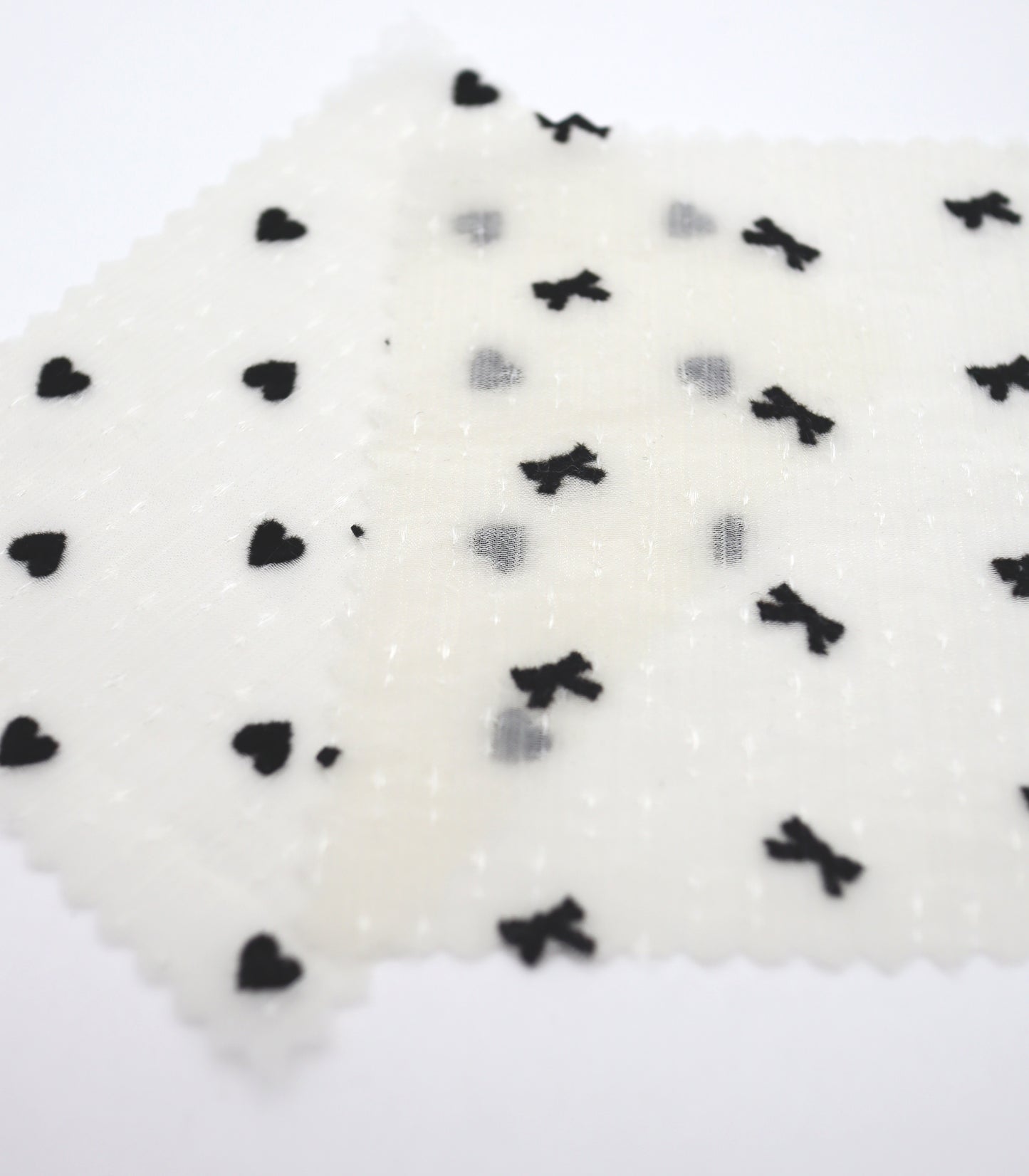 【25SS-248】ハートorリボンフロッキープリントきらきら楊柳シフォン　/0.5ｙあたり = ～650円