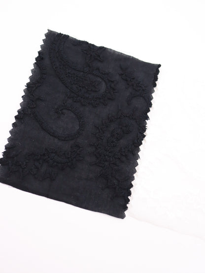 綿100%・ペイズリー刺繍レース生地｜【生地幅】約132センチ 【混率】綿100％｜春夏ブラウス・ワンピース・子供服向け 26SS-102