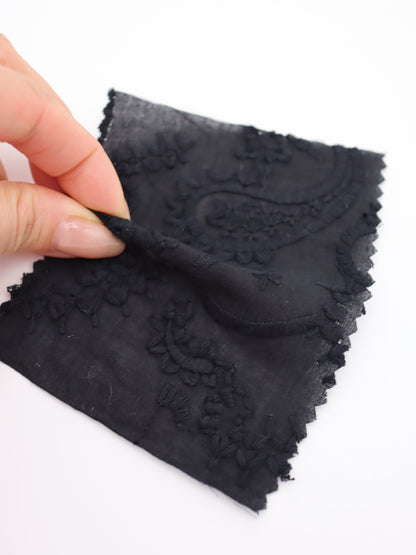 綿100%・ペイズリー刺繍レース生地｜【生地幅】約132センチ 【混率】綿100％｜春夏ブラウス・ワンピース・子供服向け 26SS-102