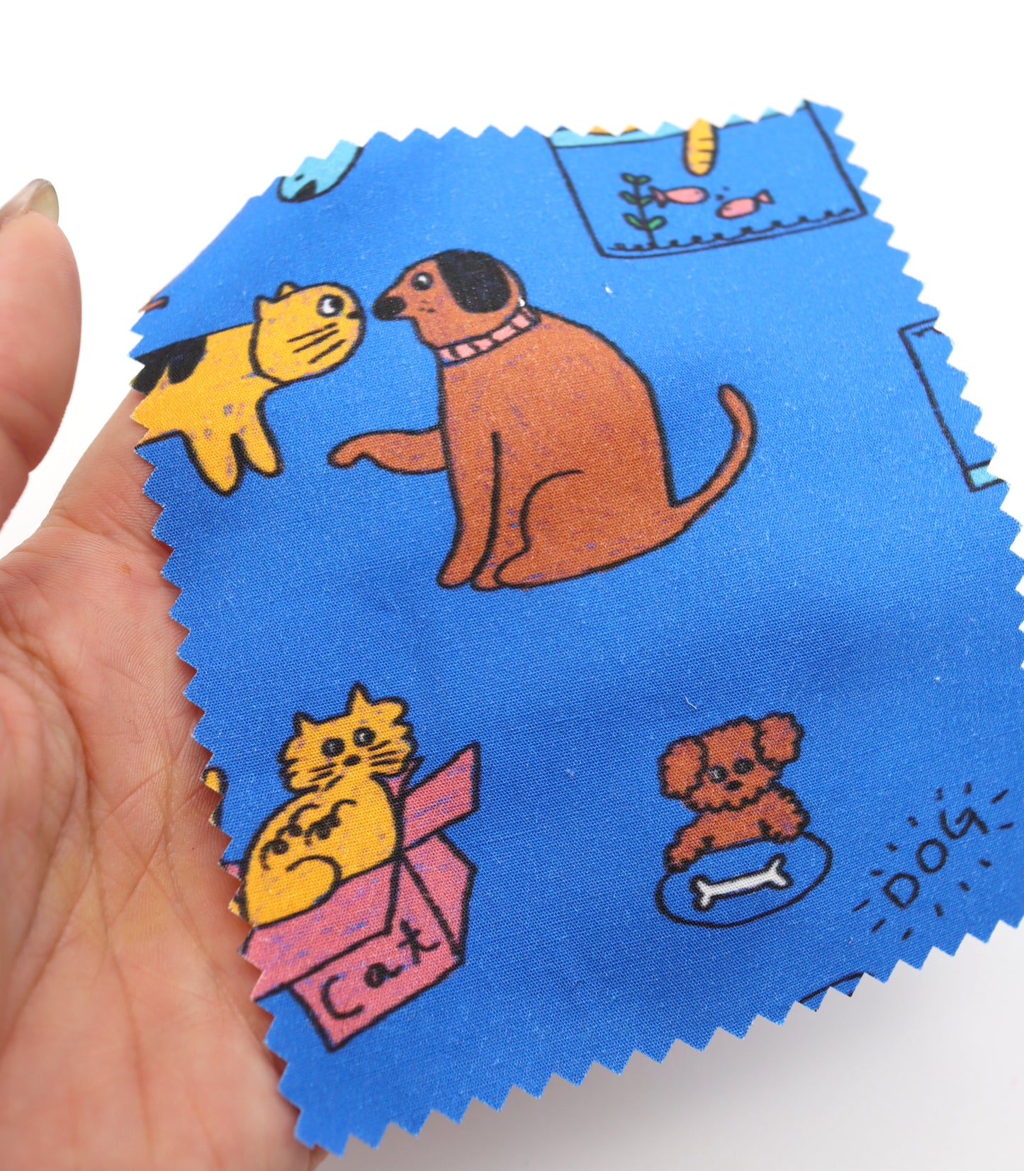 【25SS-253】仲良しワンにゃんずプリント綿ローン　/0.5ｙあたり = ～850円