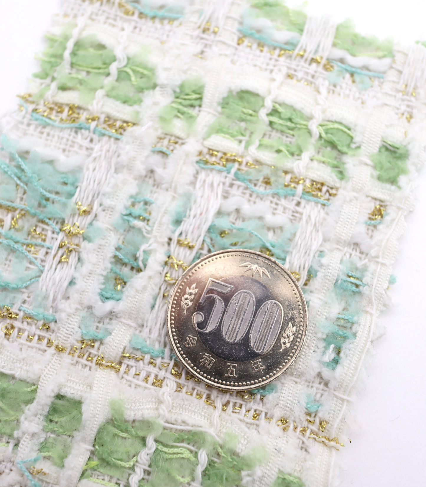 【25SS-338】テープヤーンラメ混ツィード　/0.5ｙあたり=～1235円