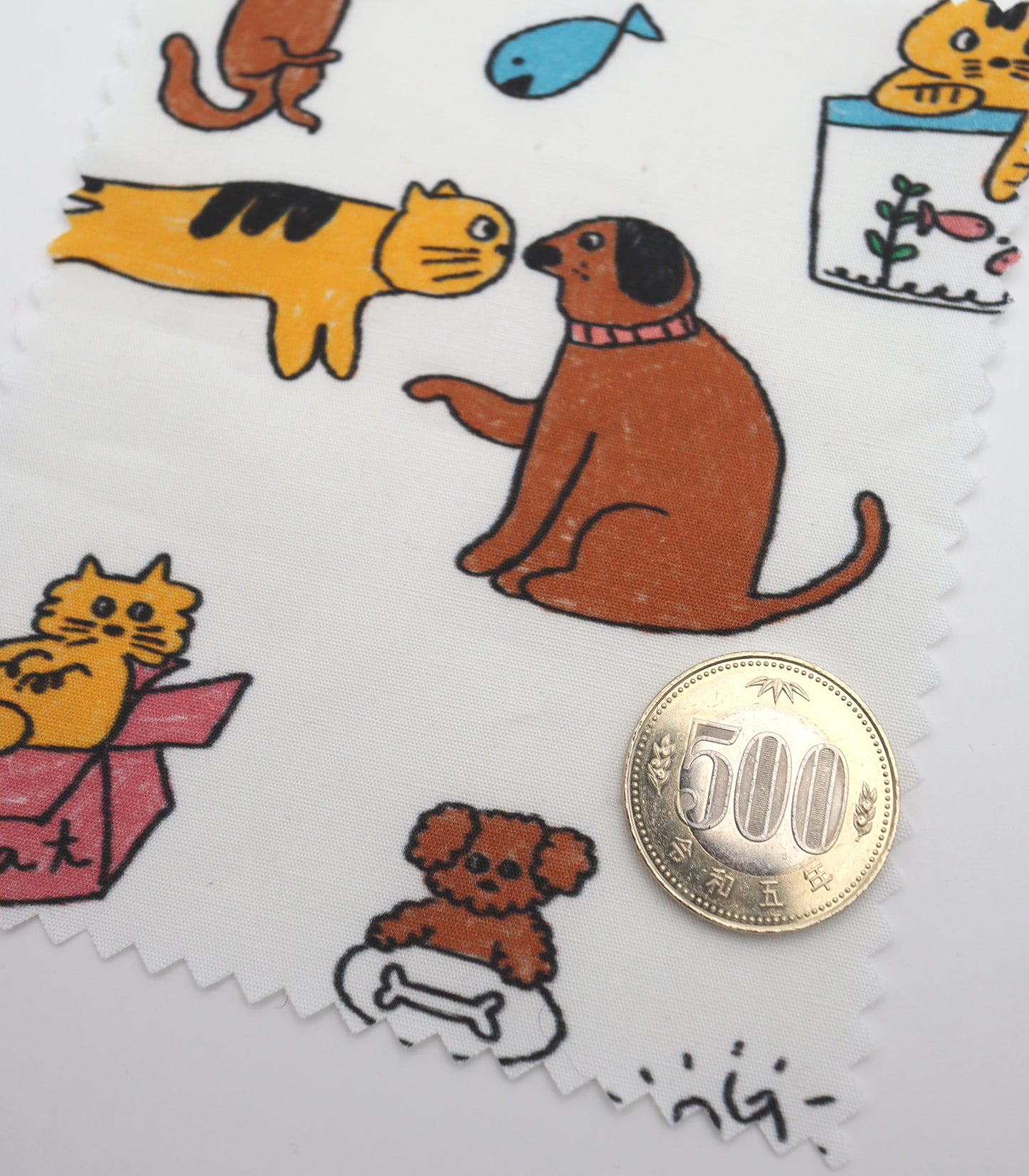 【25SS-253】仲良しワンにゃんずプリント綿ローン　/0.5ｙあたり = ～850円