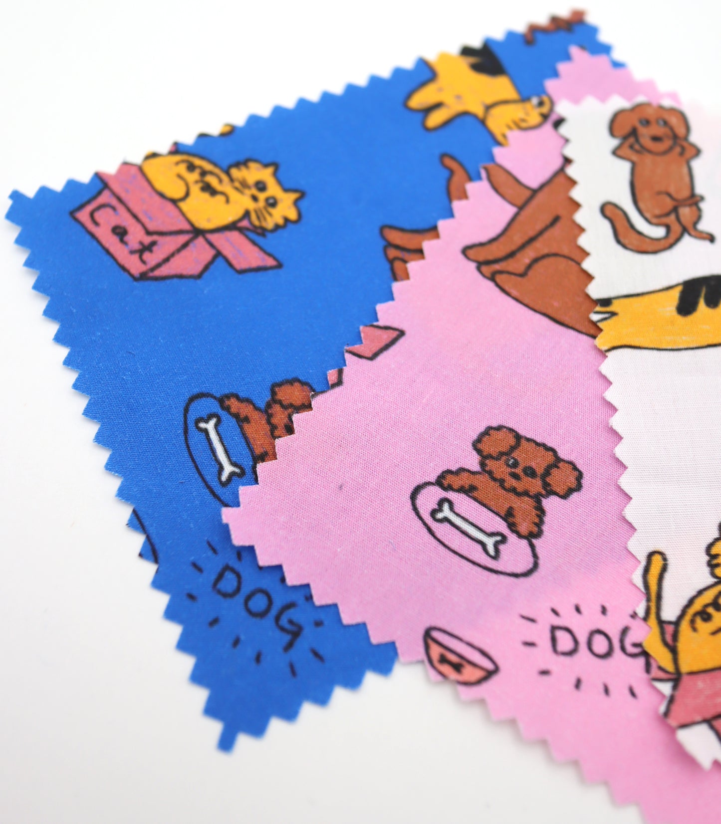 【25SS-253】仲良しワンにゃんずプリント綿ローン　/0.5ｙあたり = ～850円