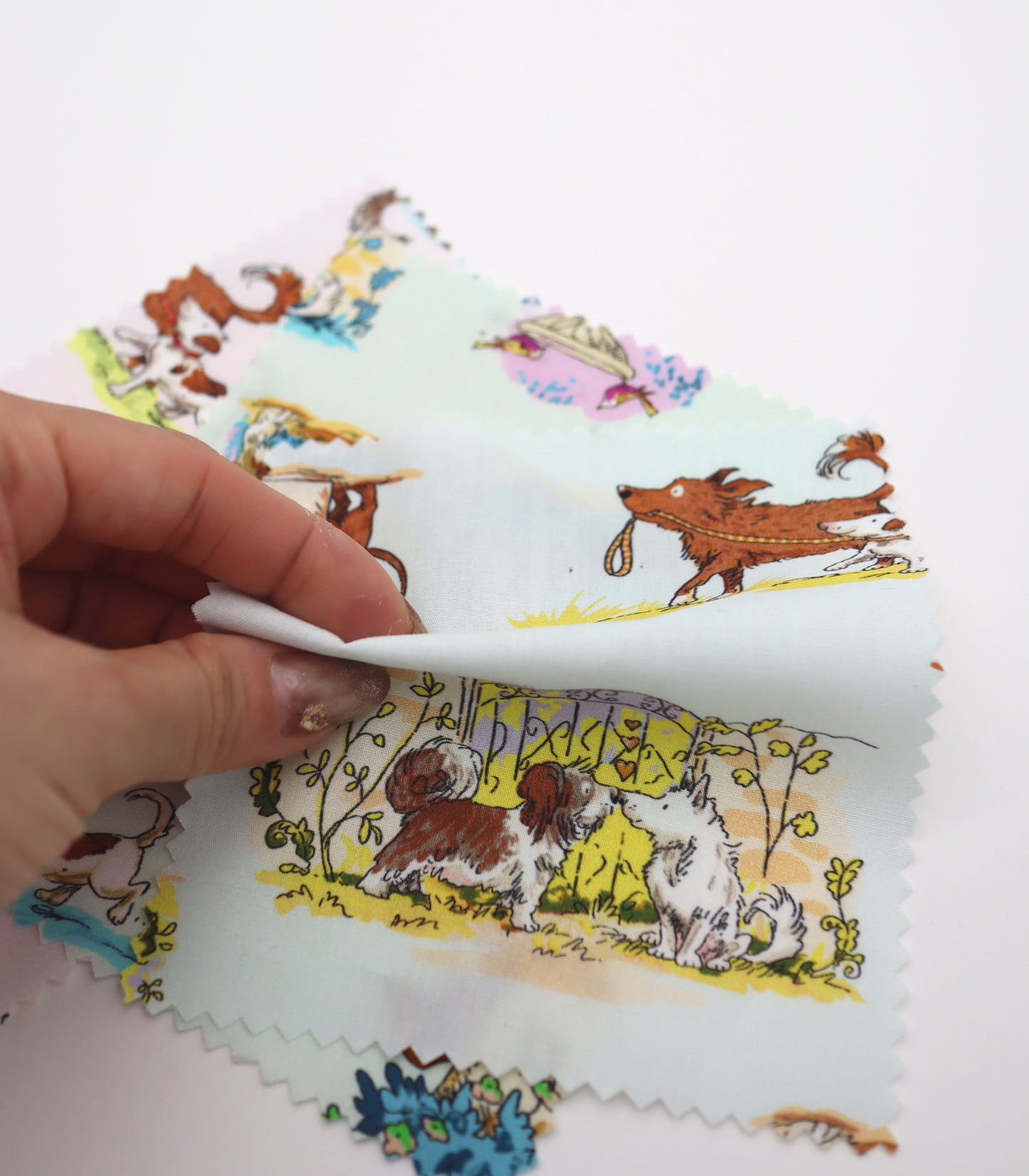 【25SS-254】お散歩ワンちゃんズプリント綿ローン　/0.5ｙあたり = ～850円