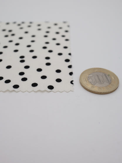 ランダムドットプリント・ポリエステルデシン｜147cm広幅・ポリエステル100%・極薄・梨地組織・シボ感・高ドレープ・肌離れ良好｜ドッグウェア・春夏ブラウス・スカート・ワンピース向き｜26SS-194【生地仕入れ代行卸】