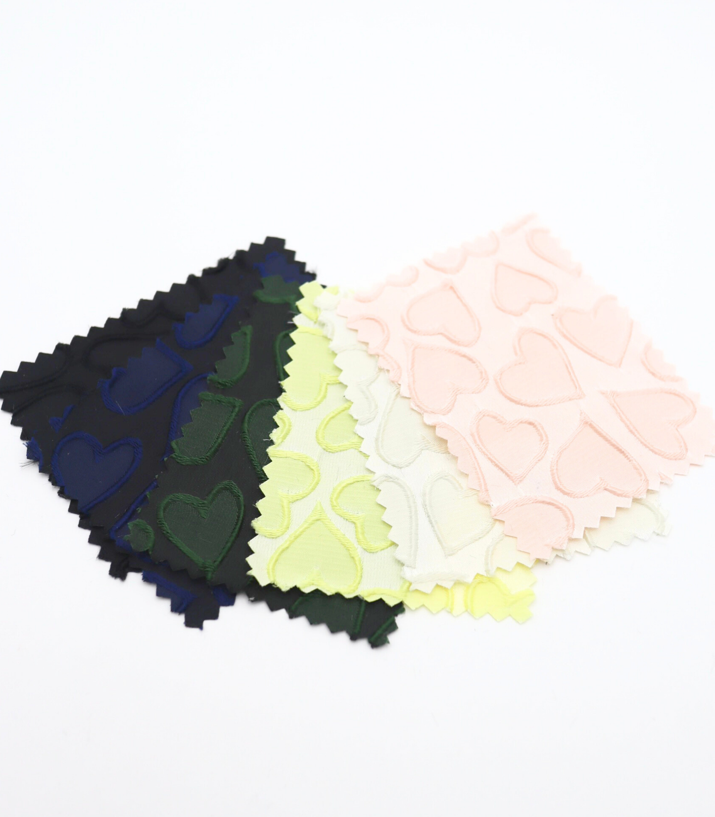 【25SS-041】ぷっくりハートジャガードサテン　/0.5ｙあたり=～865円