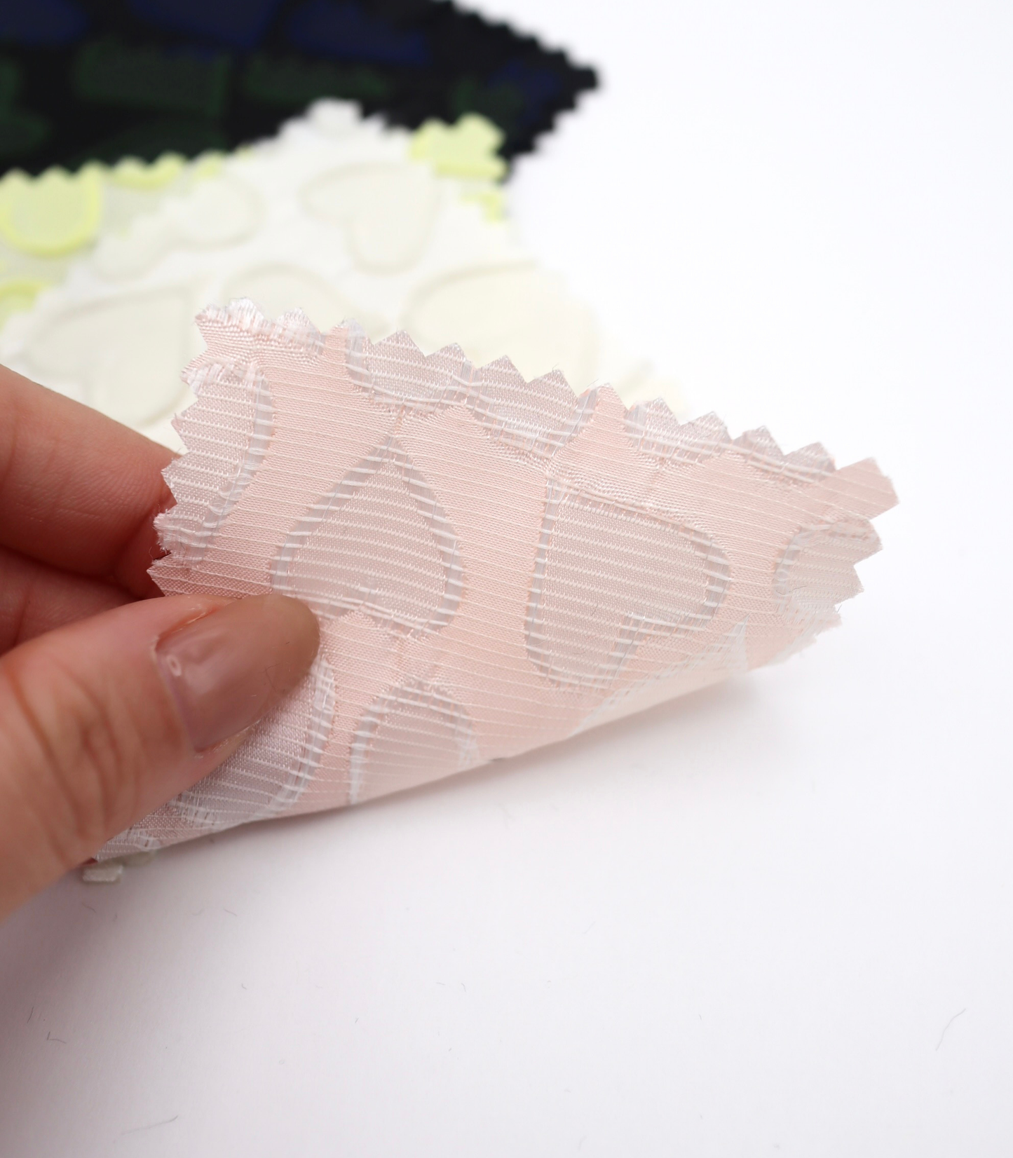 【25SS-041】ぷっくりハートジャガードサテン　/0.5ｙあたり=～865円