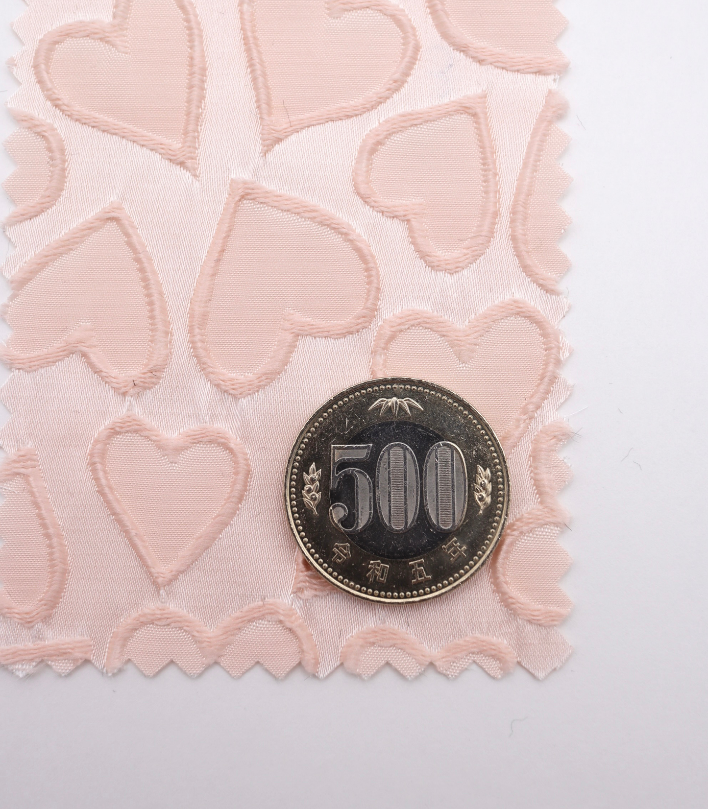 【25SS-041】ぷっくりハートジャガードサテン　/0.5ｙあたり=～865円